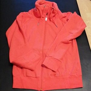 Zip up sweater bench